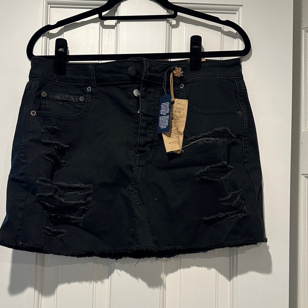 NWT American Eagle Black Distressed Denim Skirt